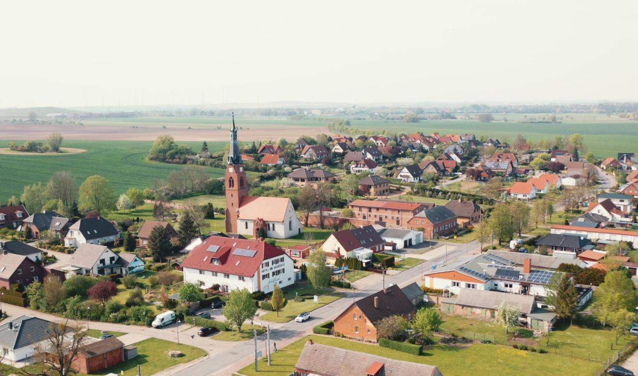 Hotel Am Uckersee Röpersdorf Dış mekan fotoğraf